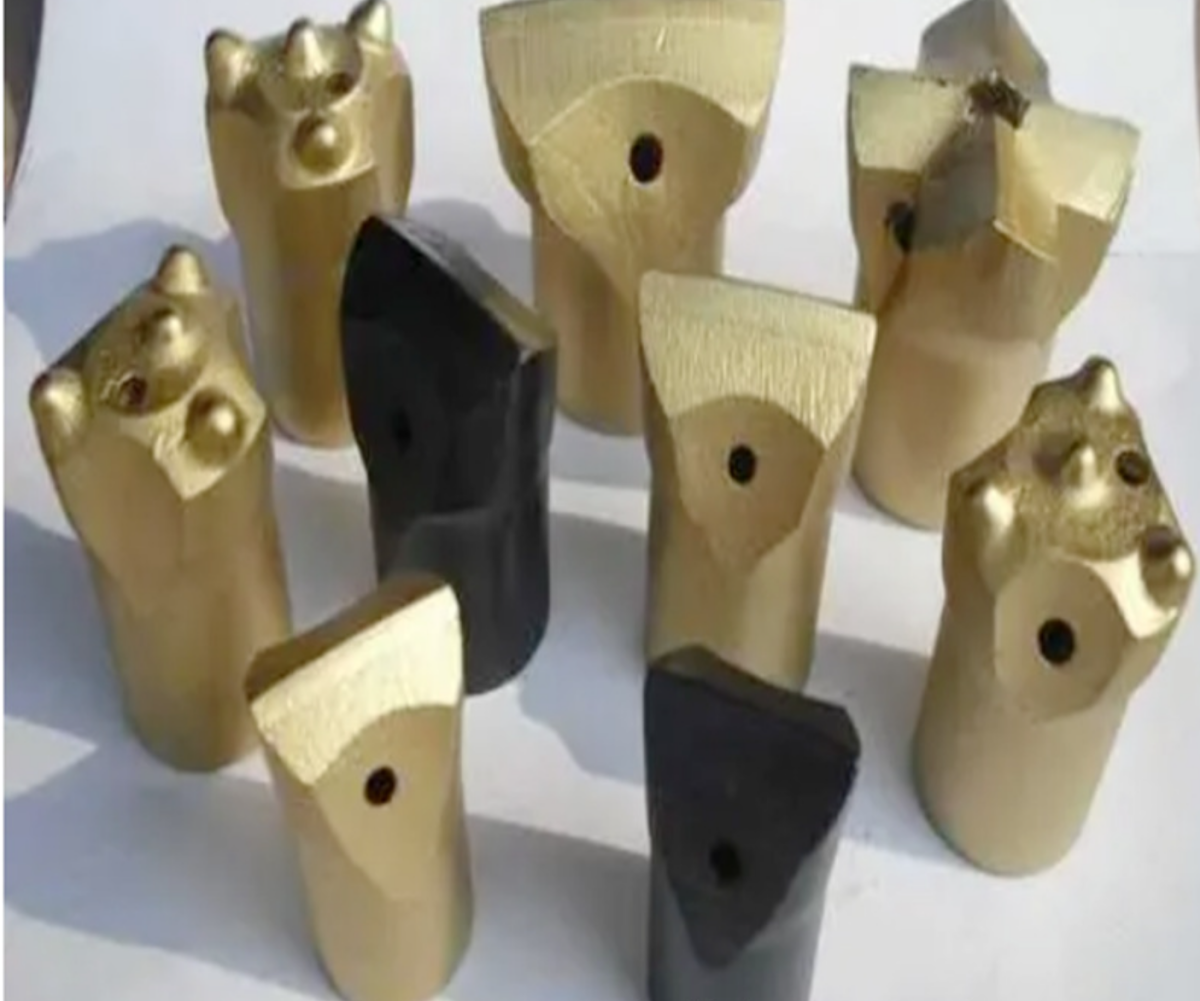 The mine drill adopts a wind drill bit rock drill with a slotted cross hexagonal shank alloy wind drill bit